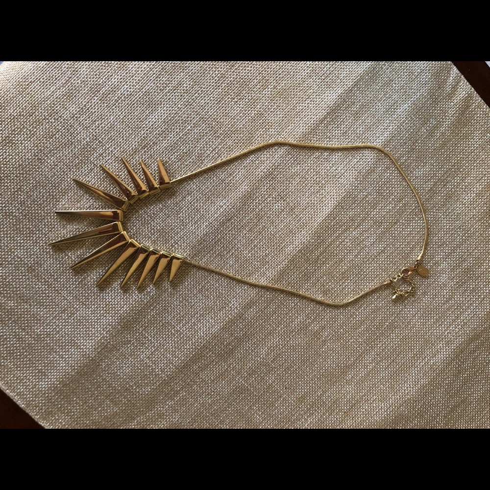 Express necklace